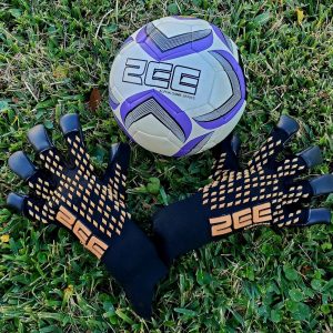 ZEE Venom Black and Gold Professional Goalkeeper Gloves 1