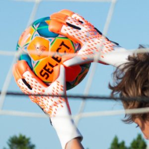 ZEE Venom Goalkeeper Gloves Orange